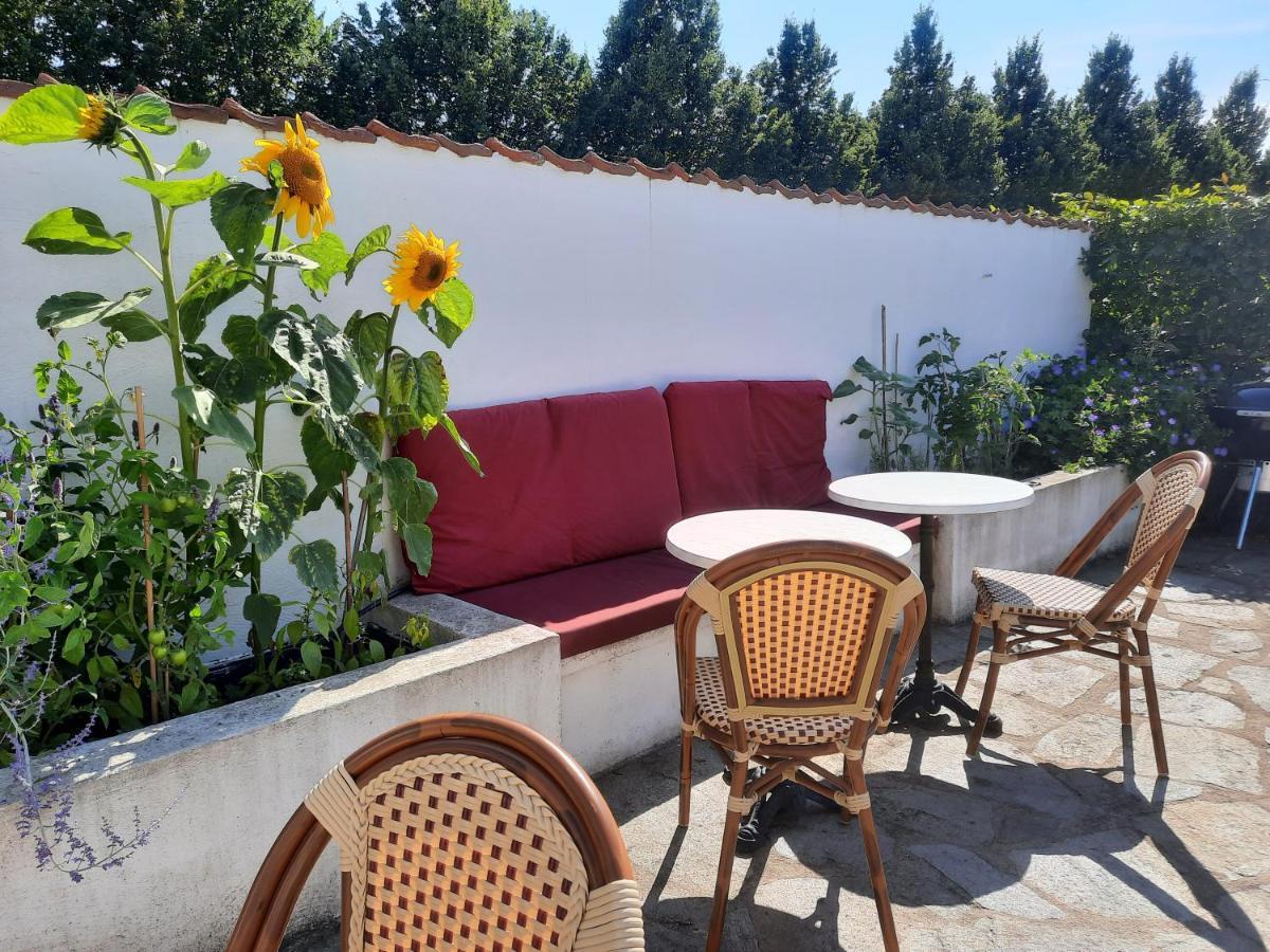 Bed and Breakfast Hoby Gard Borrby Exterior foto